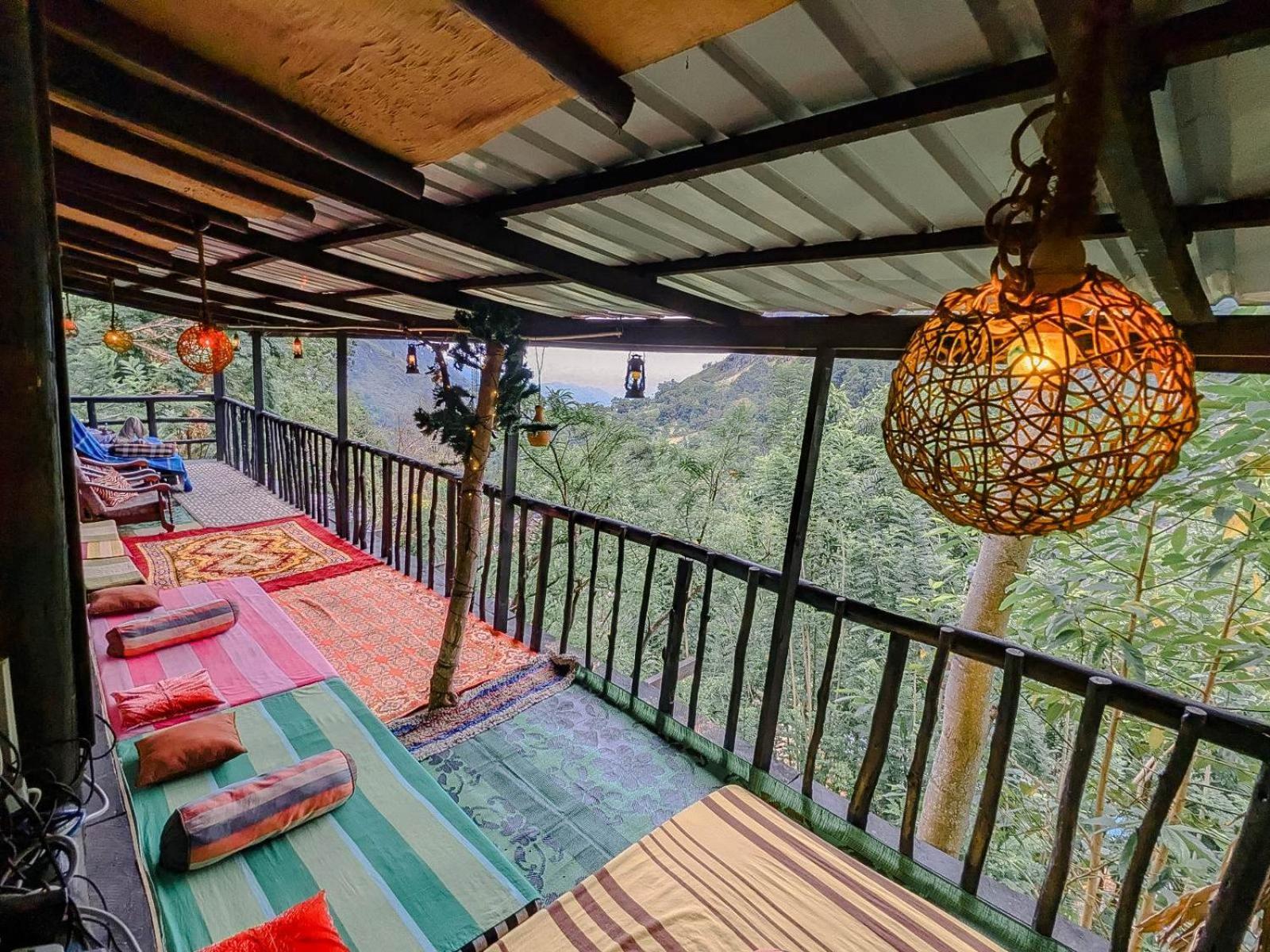 Hilltop Wood Lodge 엘라 외부 사진